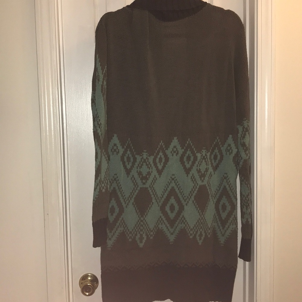 Sweater - Picture 3 of 3